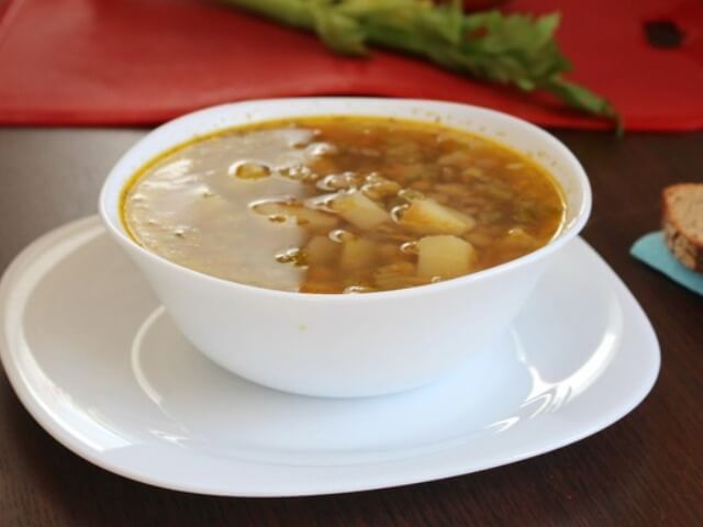 Vegetarian Celery Soup